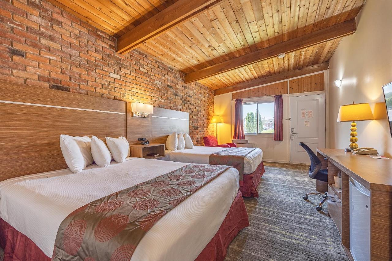 Ramada By Wyndham 1000 Islands Gananoque Hotel Luaran gambar