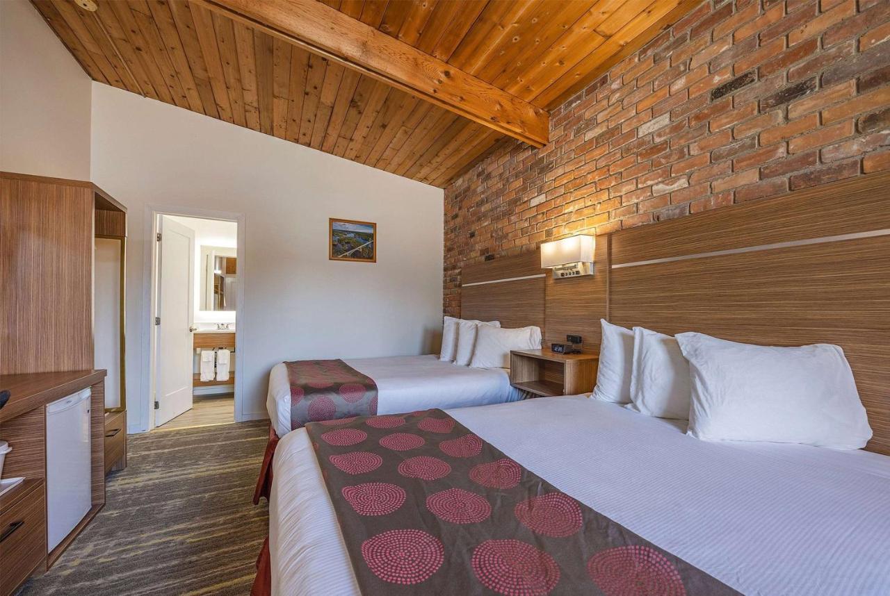 Ramada By Wyndham 1000 Islands Gananoque Hotel Luaran gambar